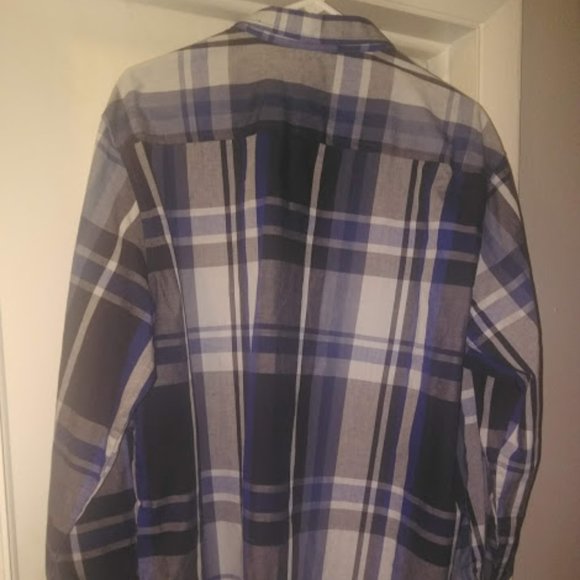 Button Up - Picture 3 of 4